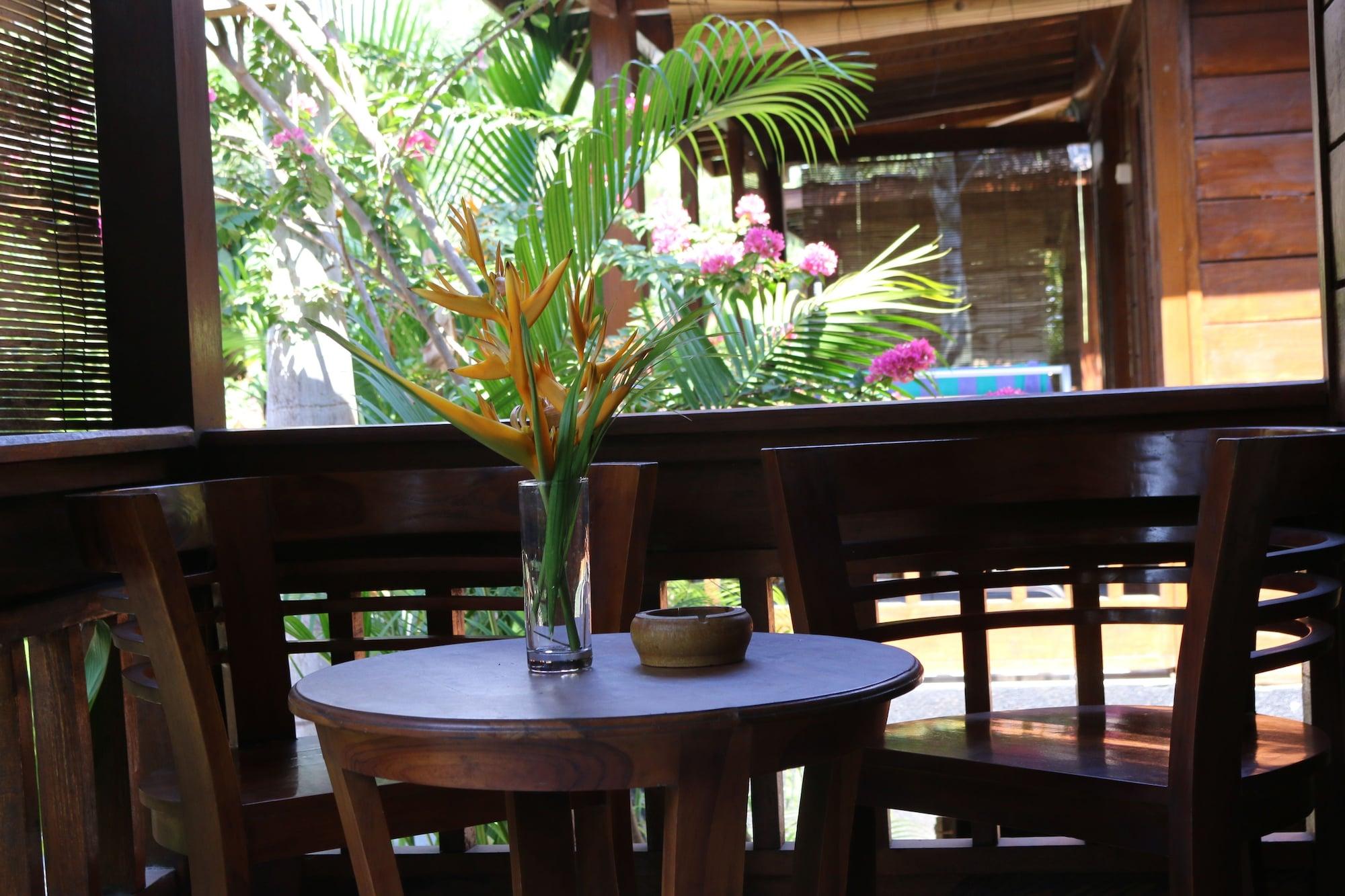 Color Cottage Gili Air Luaran gambar